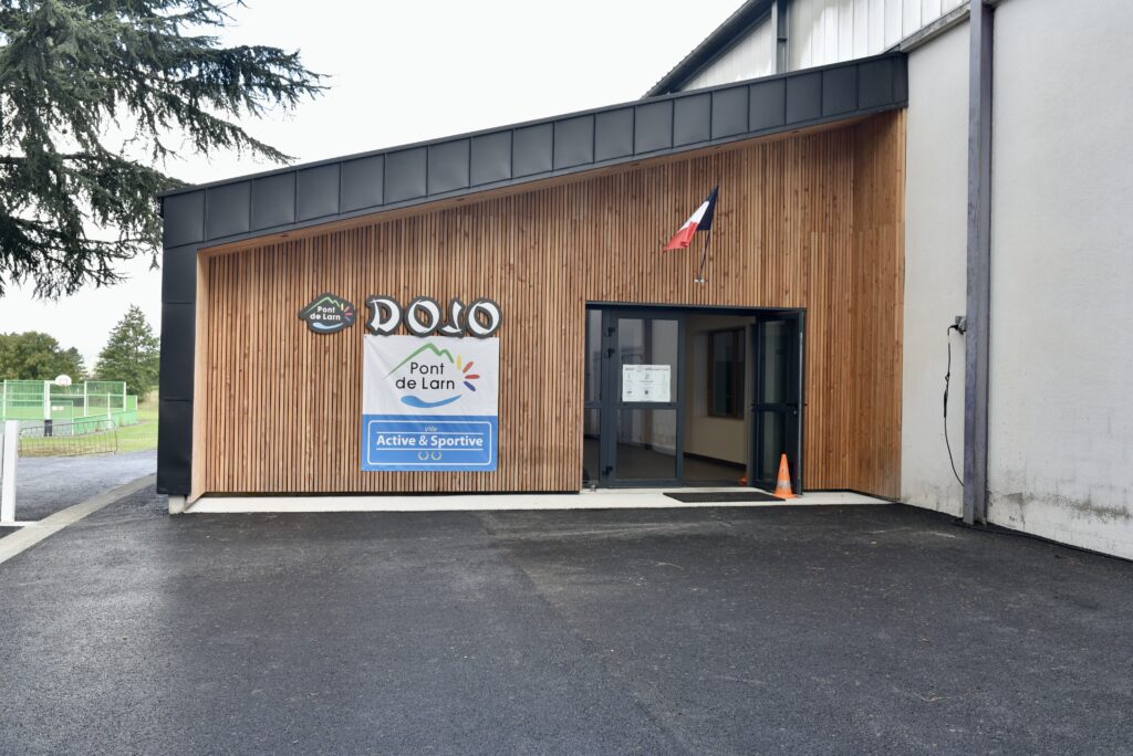 Inauguration dojo Pont de l'Arn 09: 20248387